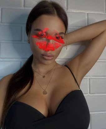 Открой для себя мир наслаждений со мной. Я создана, чтобы удовлетворять все твои грязные фантазии. Моя фигура завораживает, а умение играть с телом приведет тебя к экстазу. У меня есть фото, чтобы ты мог оценить мою красоту. Ты получишь незабываемый опыт и отдохнешь от повседневной суеты. Мои услуги не оставят равнодушным ни одного мужчину. Убедись в этом сам, и ты не пожалеешь о проведенном времени со мной. Мои клиенты оставляют самые лестные отзывы о наших встречах. Я гарантирую анонимность и конфиденциальность. Жду тебя в Москве! ✨🌟💋 13219, 26 лет